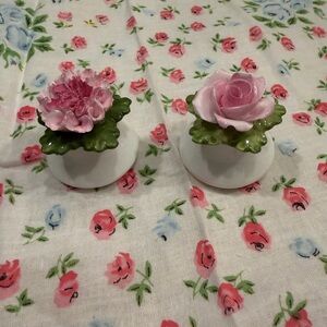 Vintage Floral Ceramic salt and pepper shaker  Set - Pink and Green